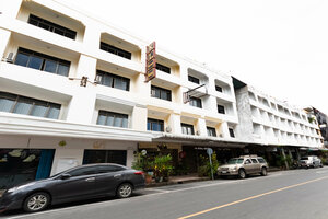 Гостиница Oyo 1118 KLBoutique Hotel