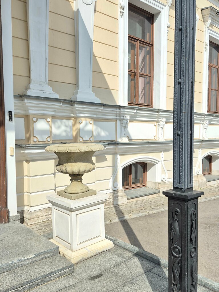 Landmark, attraction Главный дом городской усадьбы А.П. Сумарокова - П.А. Голицына, Moscow, photo