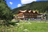 Фото X Alp Hotel