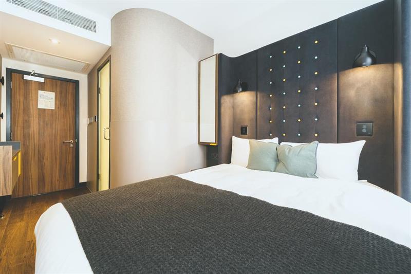 Фото Point A Hotel Edinburgh Haymarket