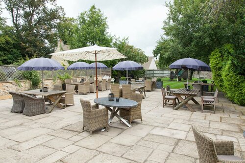 Гостиница The Wychwood Inn