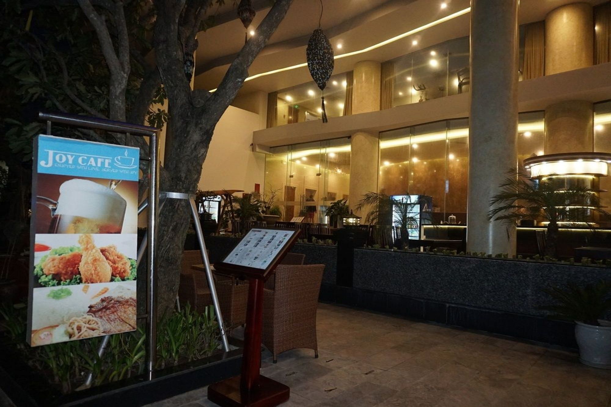 Фото Victori Hotel Da Nang