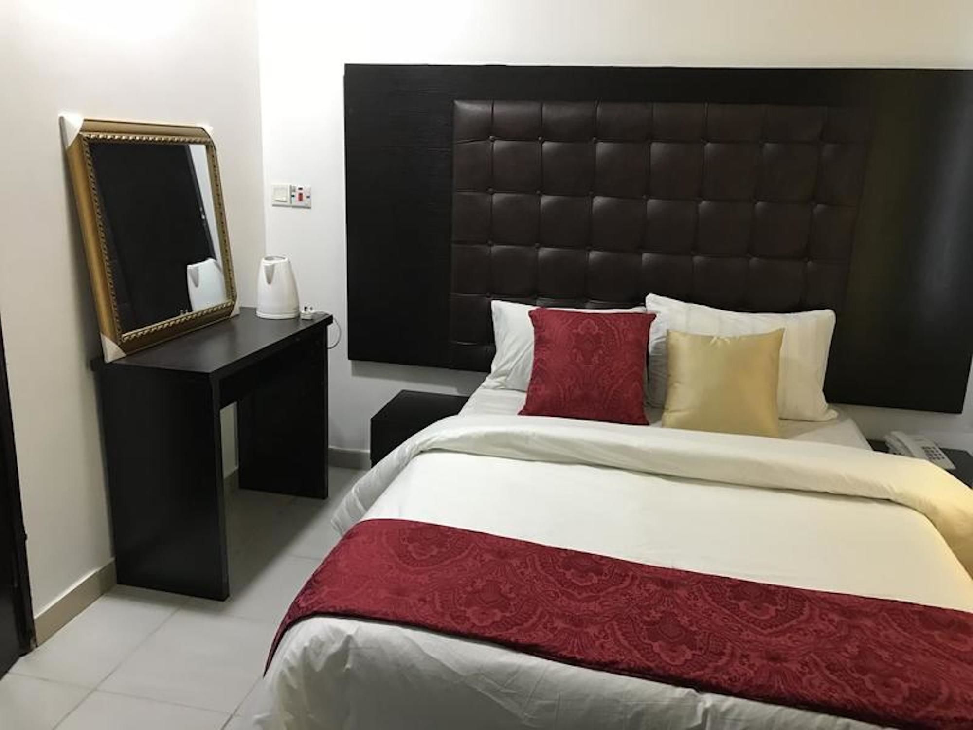 Фото H3 Luxury Cottage