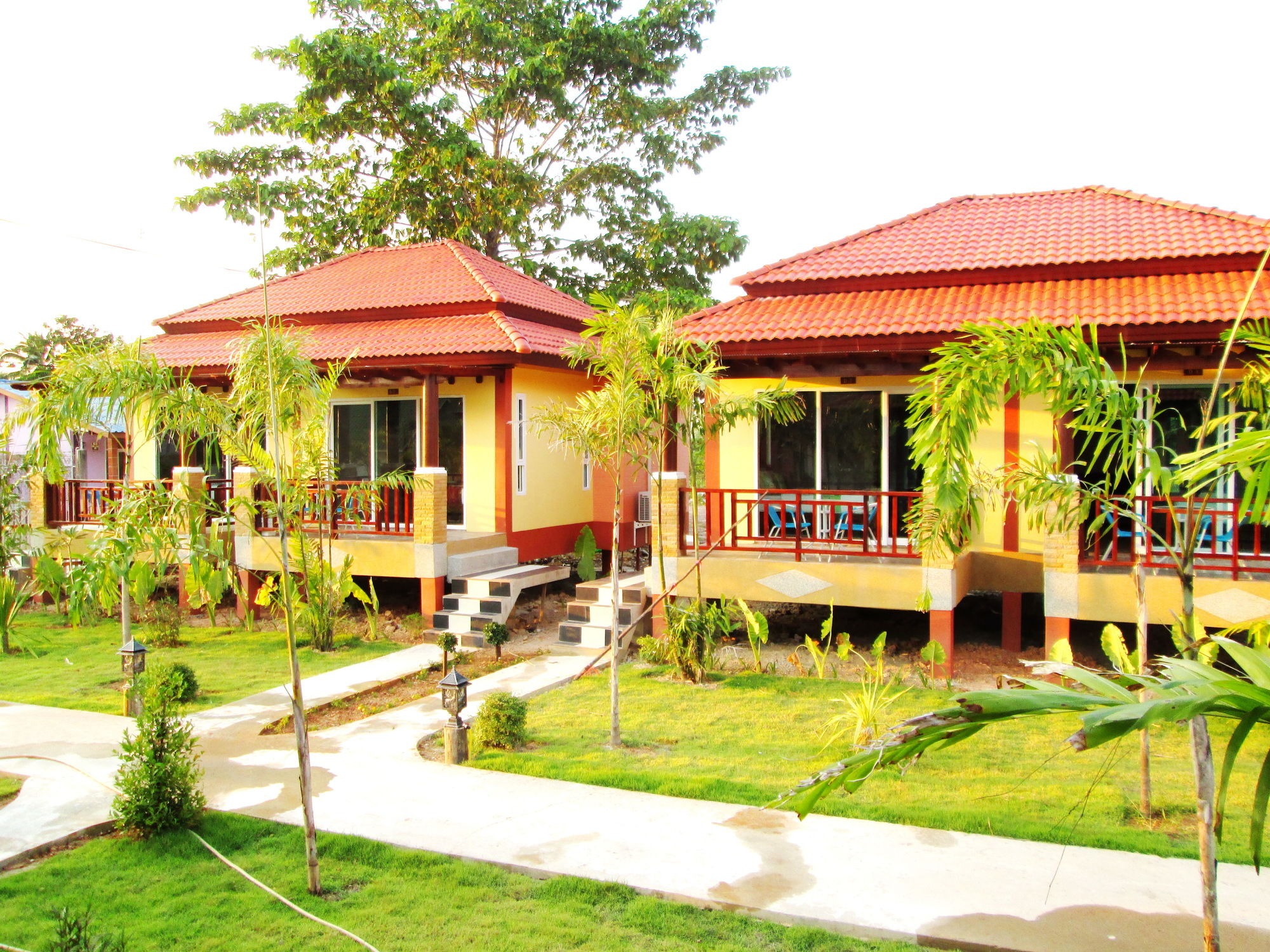 Фото Lanta Riviera Villa Resort