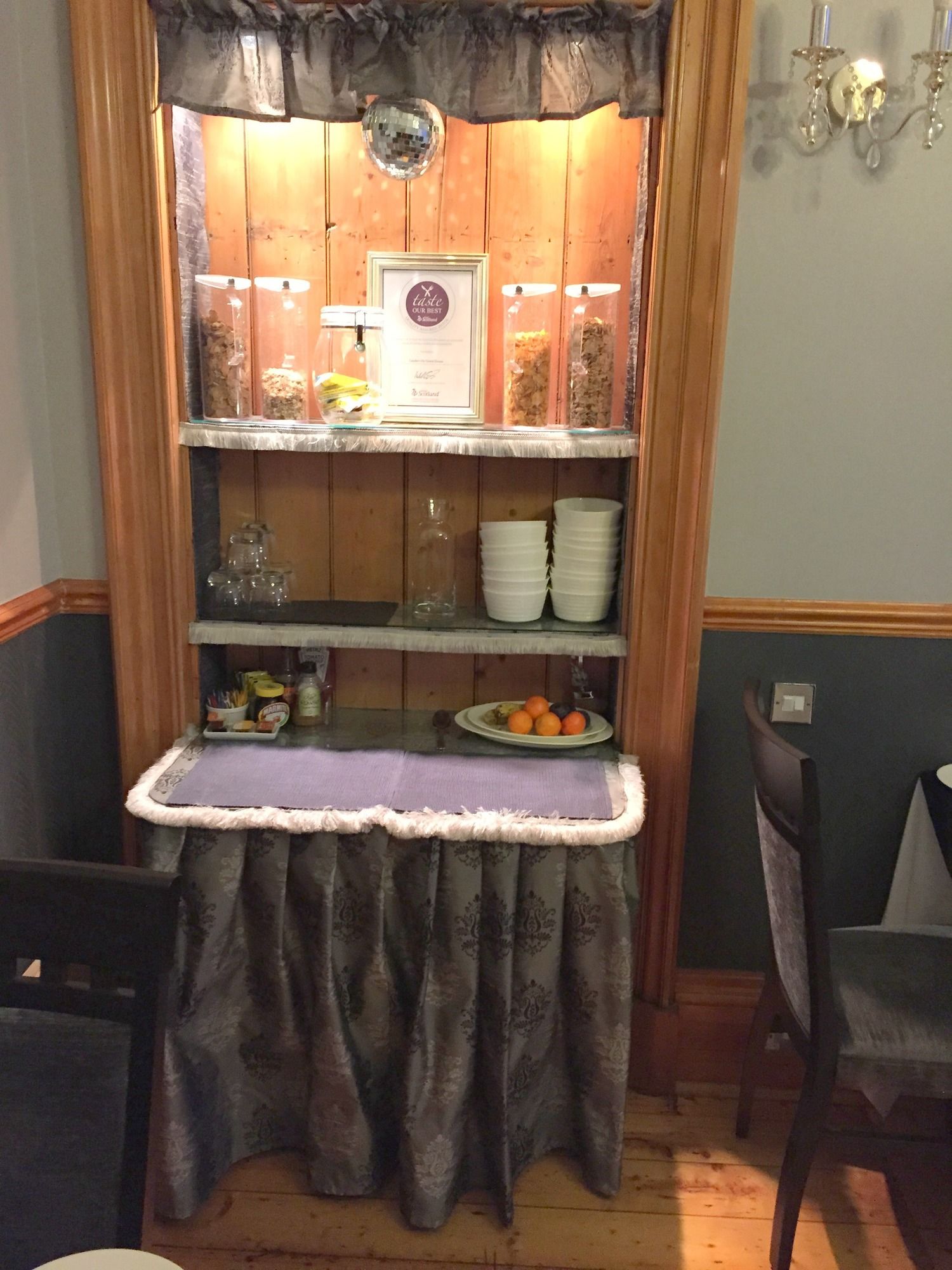 Фото Lauderville Guest House