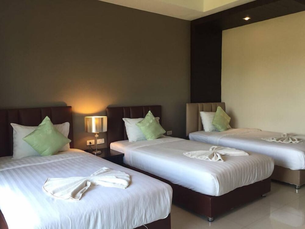 Фото Villa Thiwa Hotel