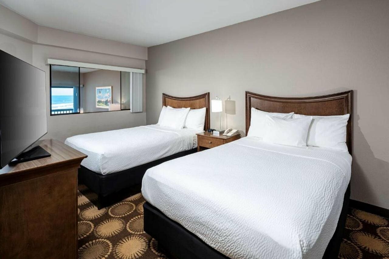 Фото Best Western New Smyrna Beach Hotel & Suites