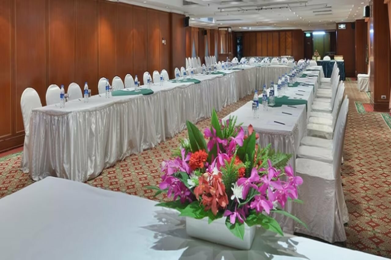 Фото Evergreen Laurel Hotel Sathorn Bangkok