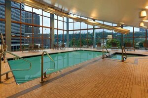 Гостиница Wyndham Grand Pittsburgh Downtown