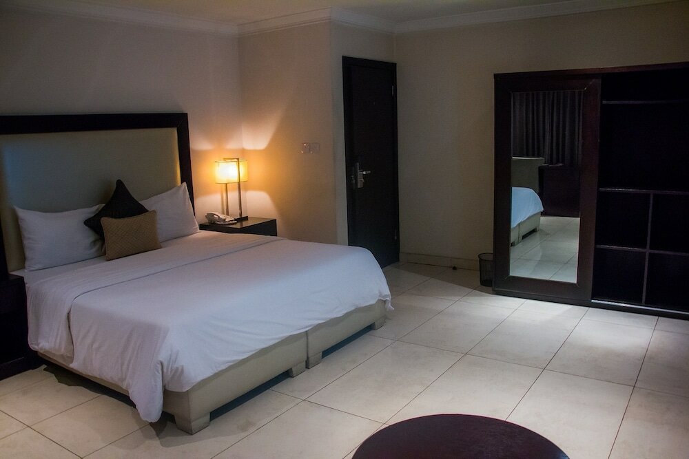 Фото S&s Hotels and Suites