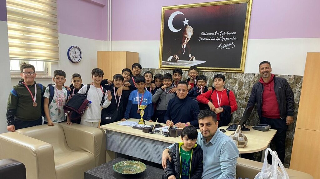 School Martyr Specialist Sergeant Suleyman Iyikul Middle School, Diyarbakir, photo