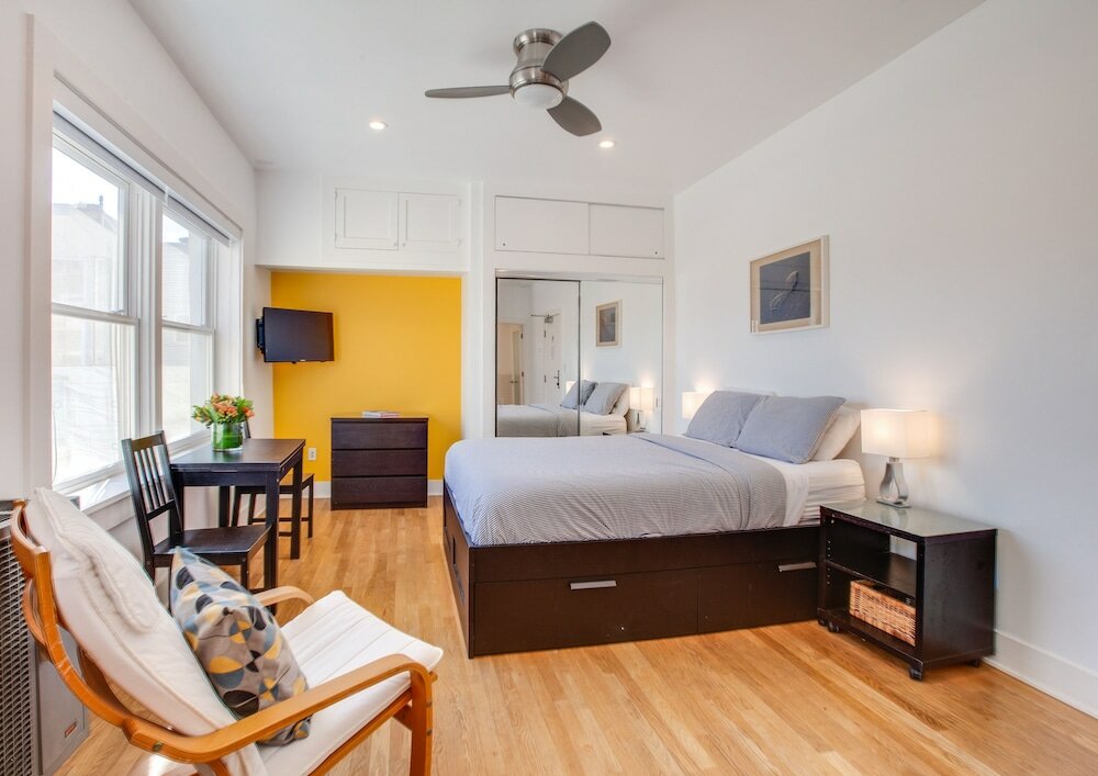 Фото Venice Suites