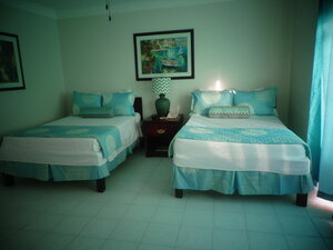 Гостиница The Colony Club Inn & Suites