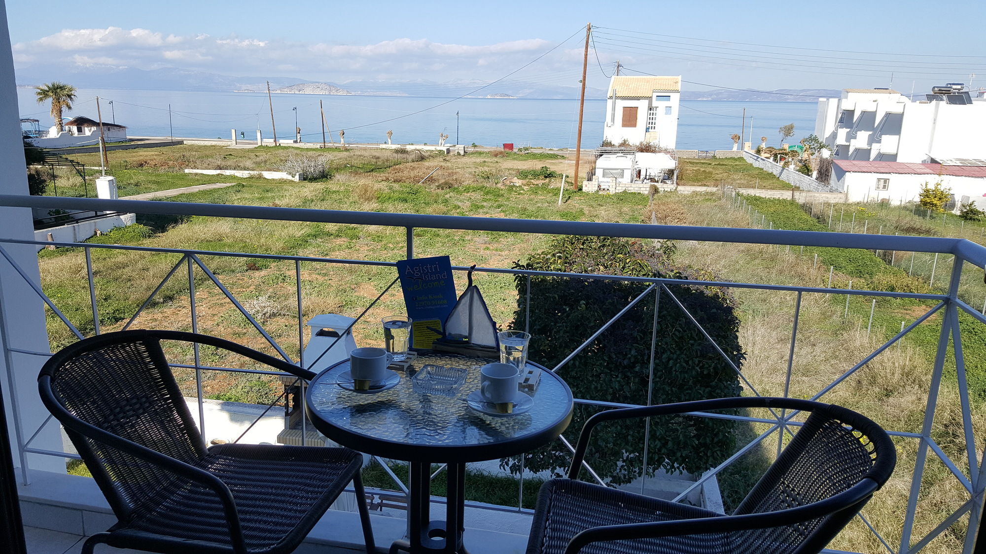 Фото Koukounari Apartments