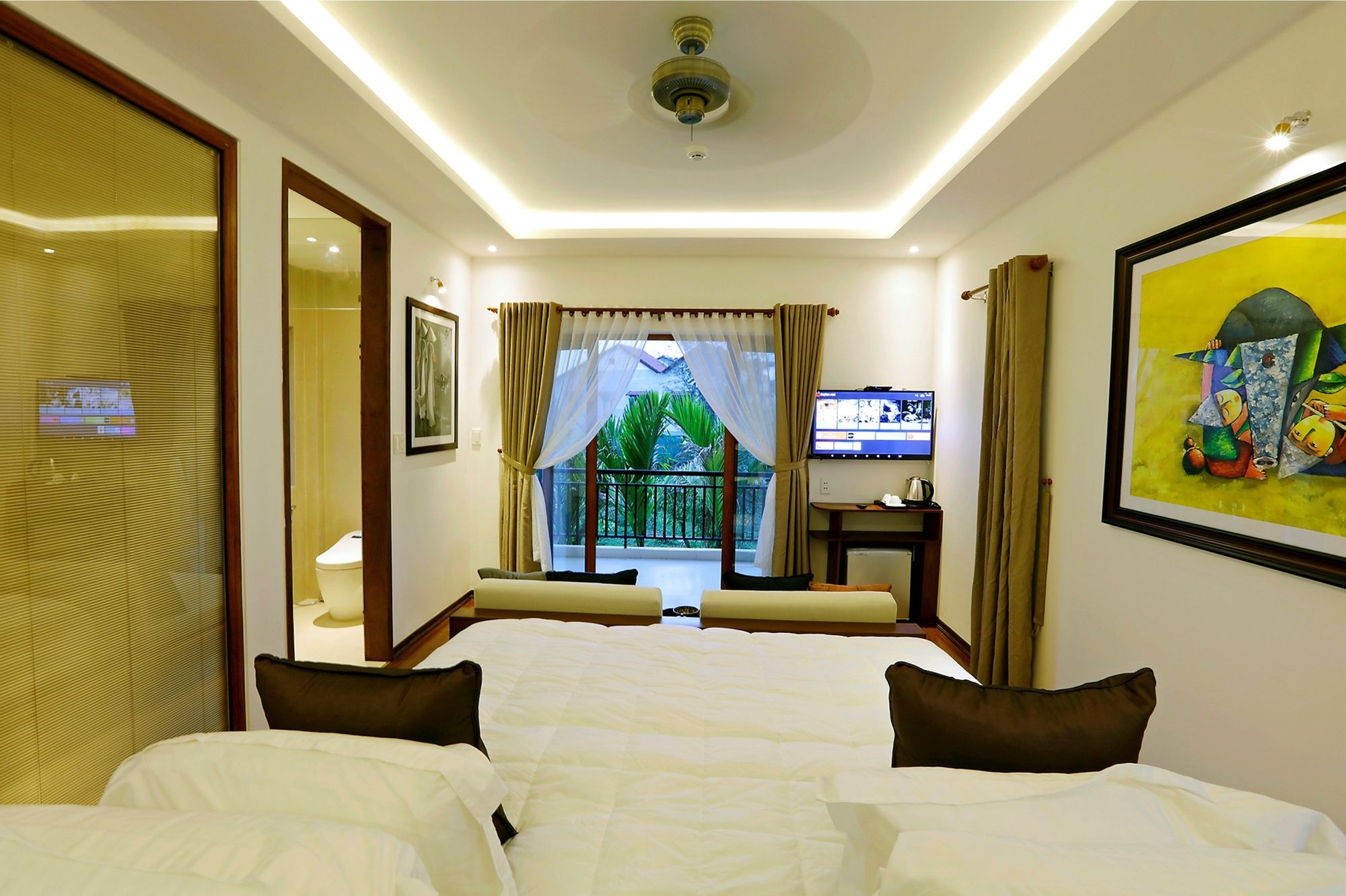 Фото Azumi Villa Hotel