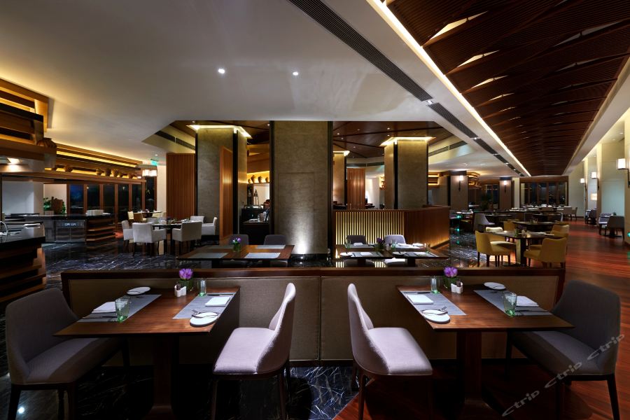 Фото DoubleTree Resort by Hilton Hainan Chengmai