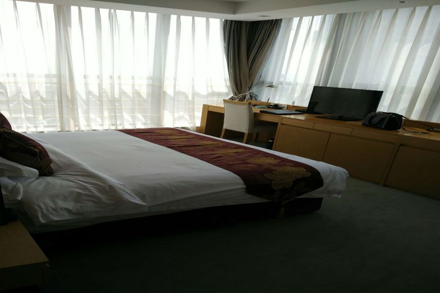 Фото Suzhou Sun Plaza Hotel