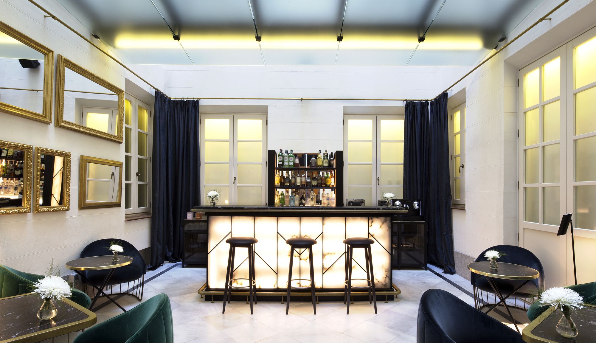 Фото DoubleTree by Hilton Madrid - Prado