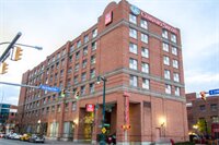 Фото Holiday Inn Express & Suites Buffalo Downtown - Medical Ctr, an Ihg Hotel