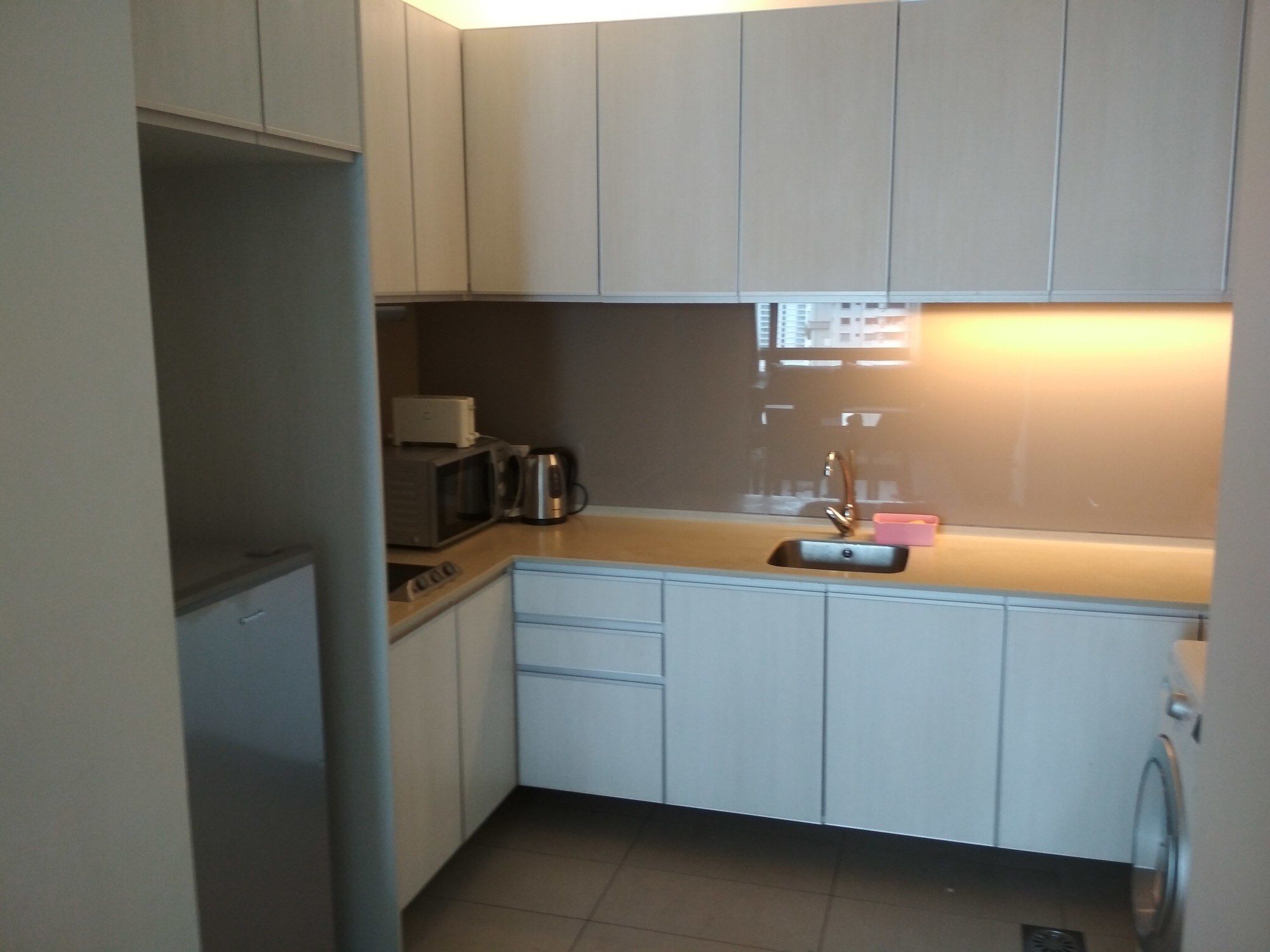 Фото Queens Service Suite at Swiss Garden Residences