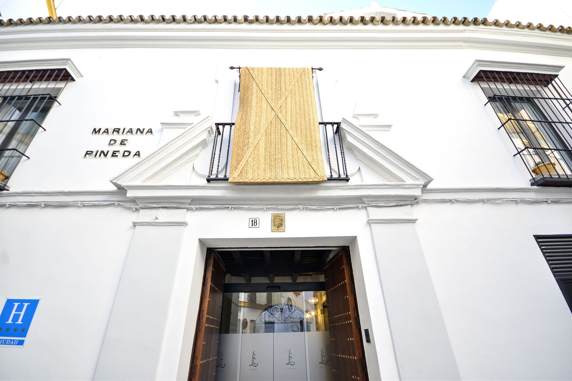 Фото Legado Alcázar Hotel