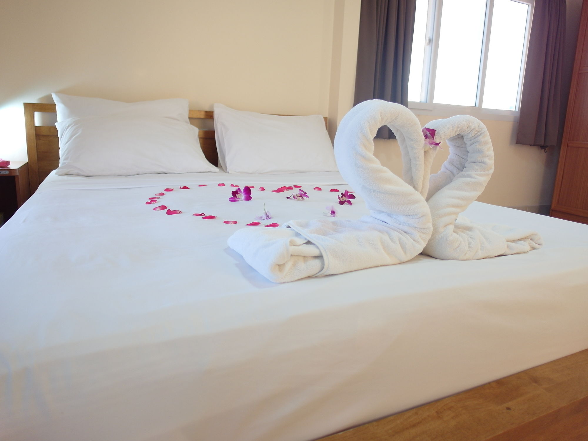 Фото Patamnak Beach Guesthouse