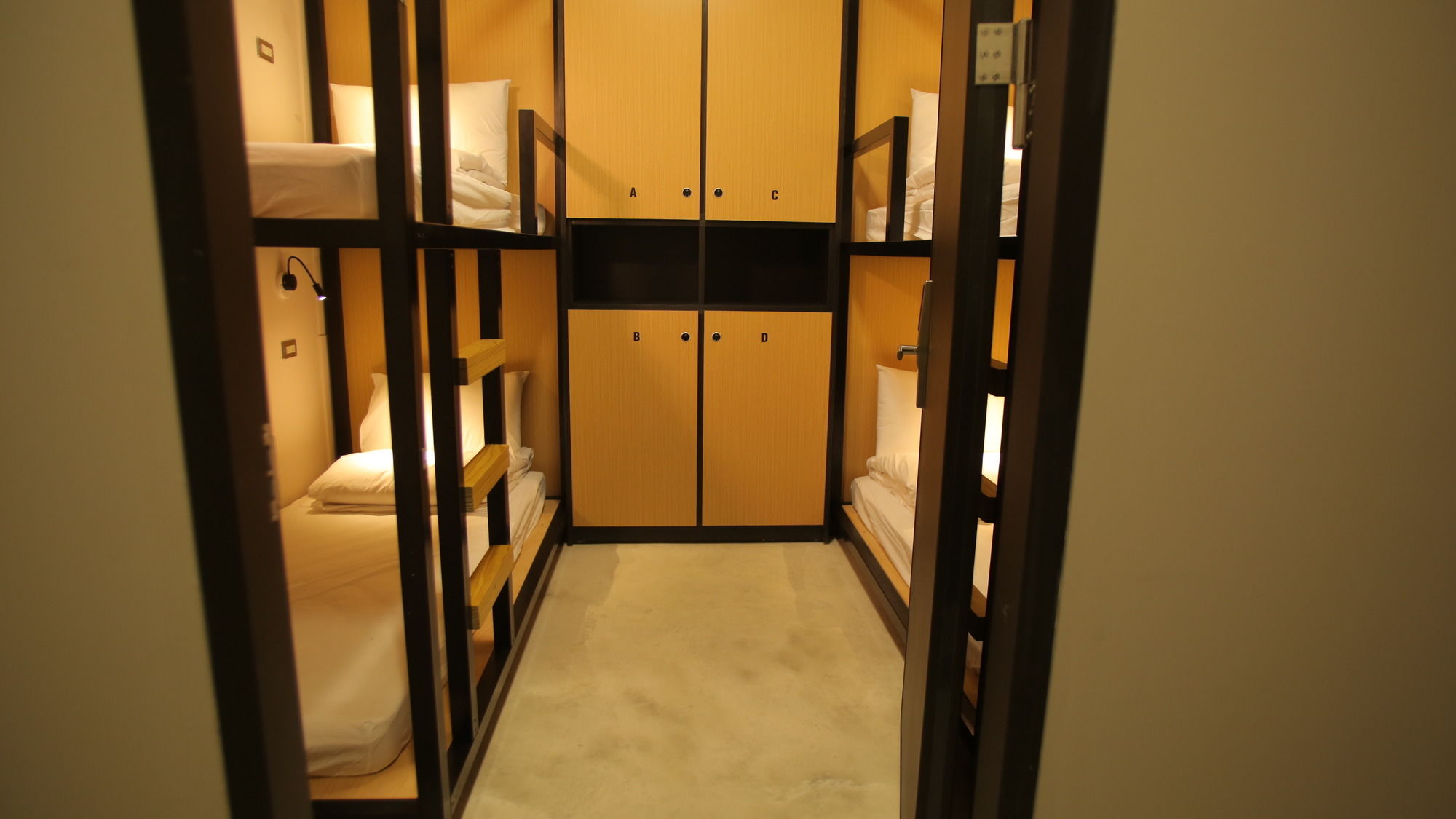 Фото Dongmen 3 Capsule Inn - Hostel