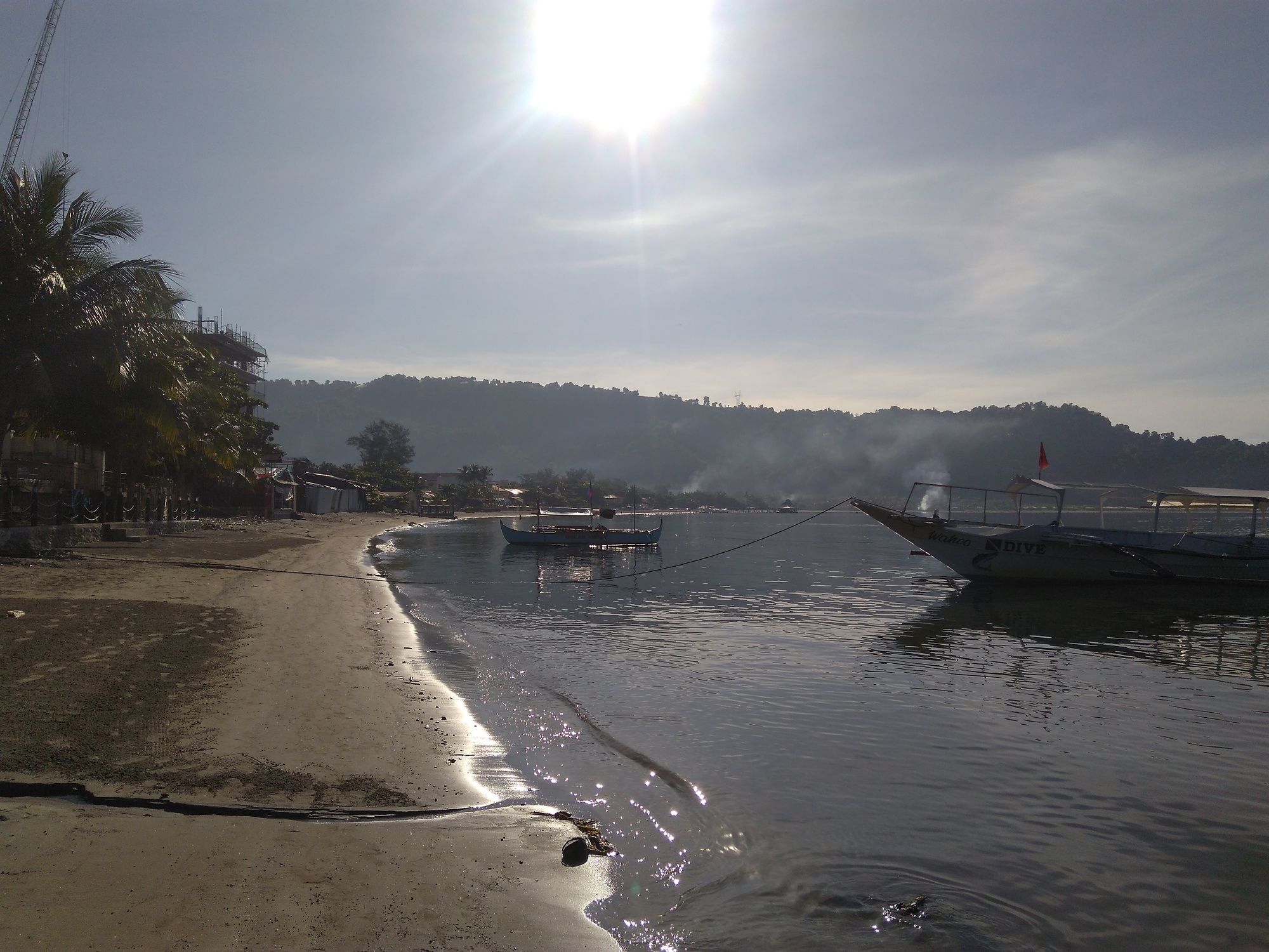 Фото Mango's Beachfront Resort