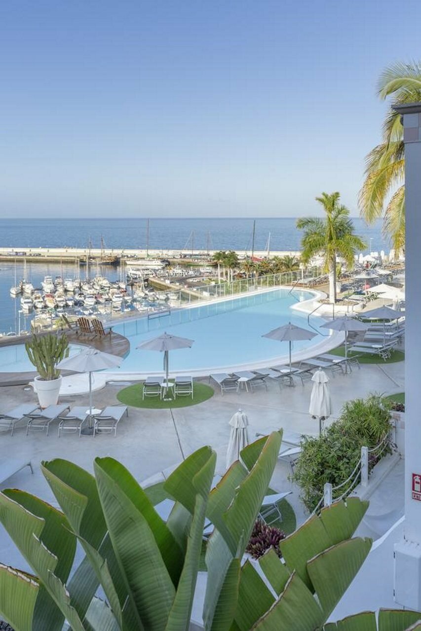 Фото Marina Bayview - Adults Only