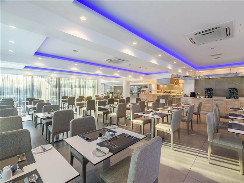 Фото Tasia Maris Sands