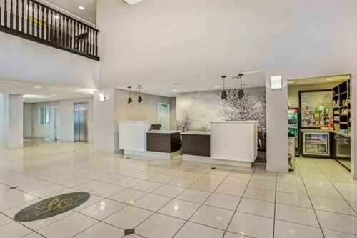 Гостиница La Quinta Inn & Suites by Wyndham Modesto Salida в Модесто
