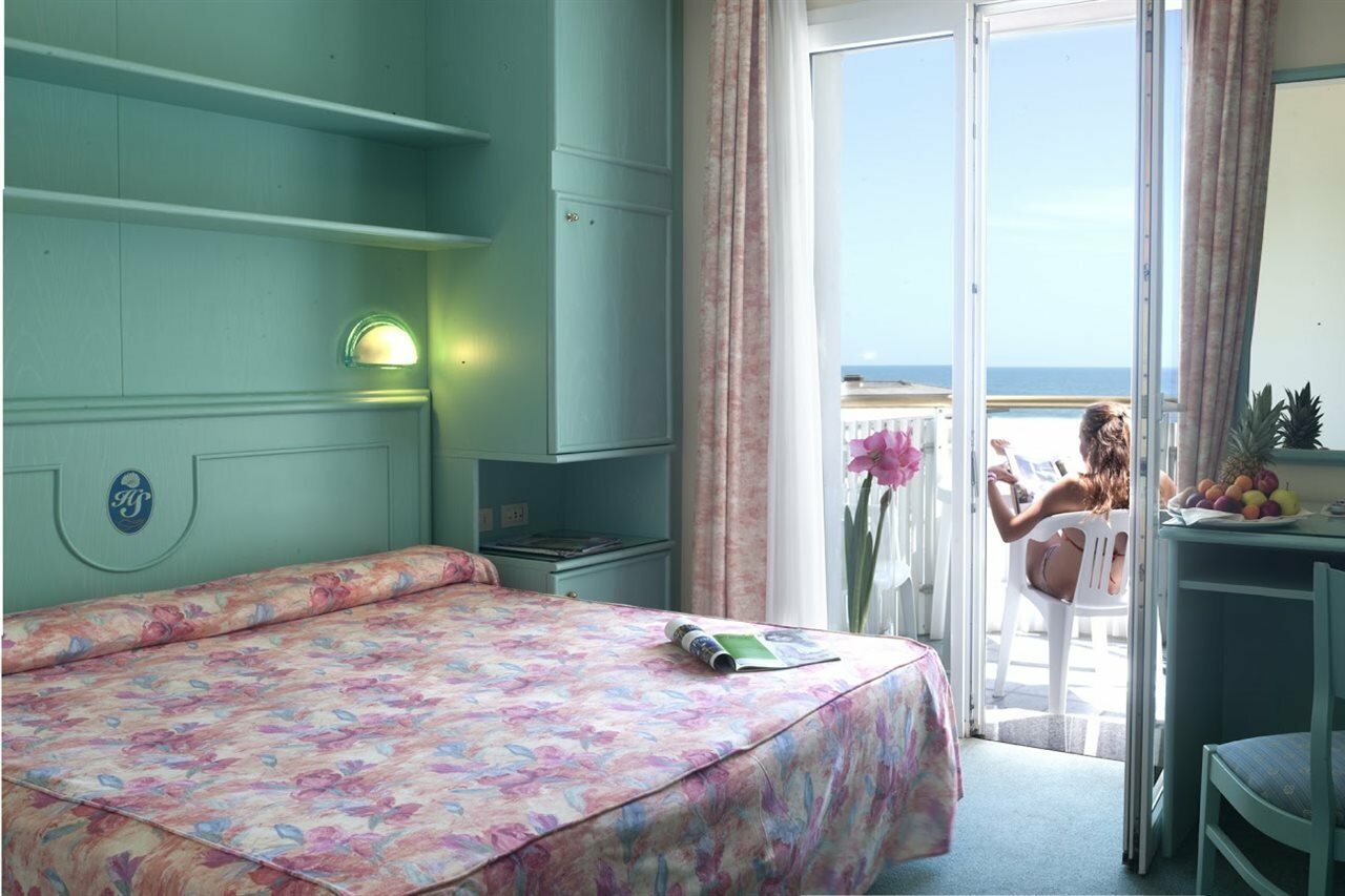 Фото Salus Smart & Chic Hotel