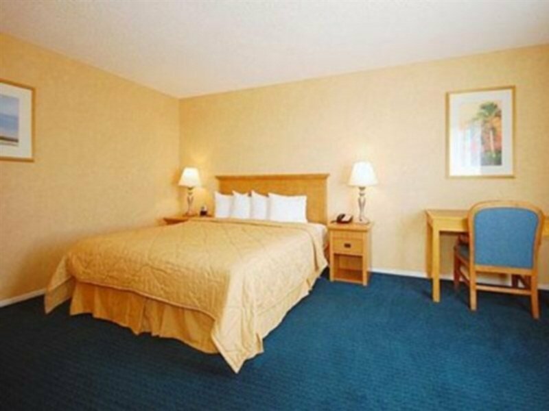Фото Quality Inn & Suites Hermosa Beach