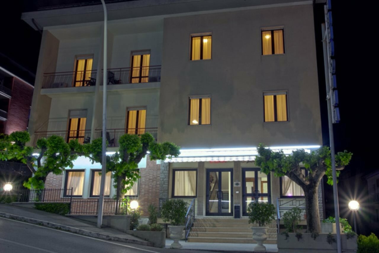 Фото отеля 5