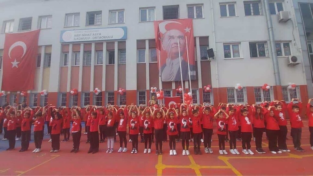 مدرسة ابتدائية Arif Nihat Asya Primary School ، اسطنبول، صورة