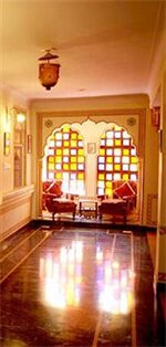 Фото Hotel Sajjan Niwas