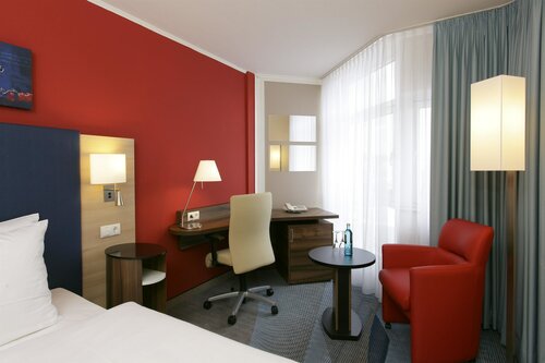 Гостиница H+ Hotel K& xD6; Ln Br& xDC; Hl в Брюле