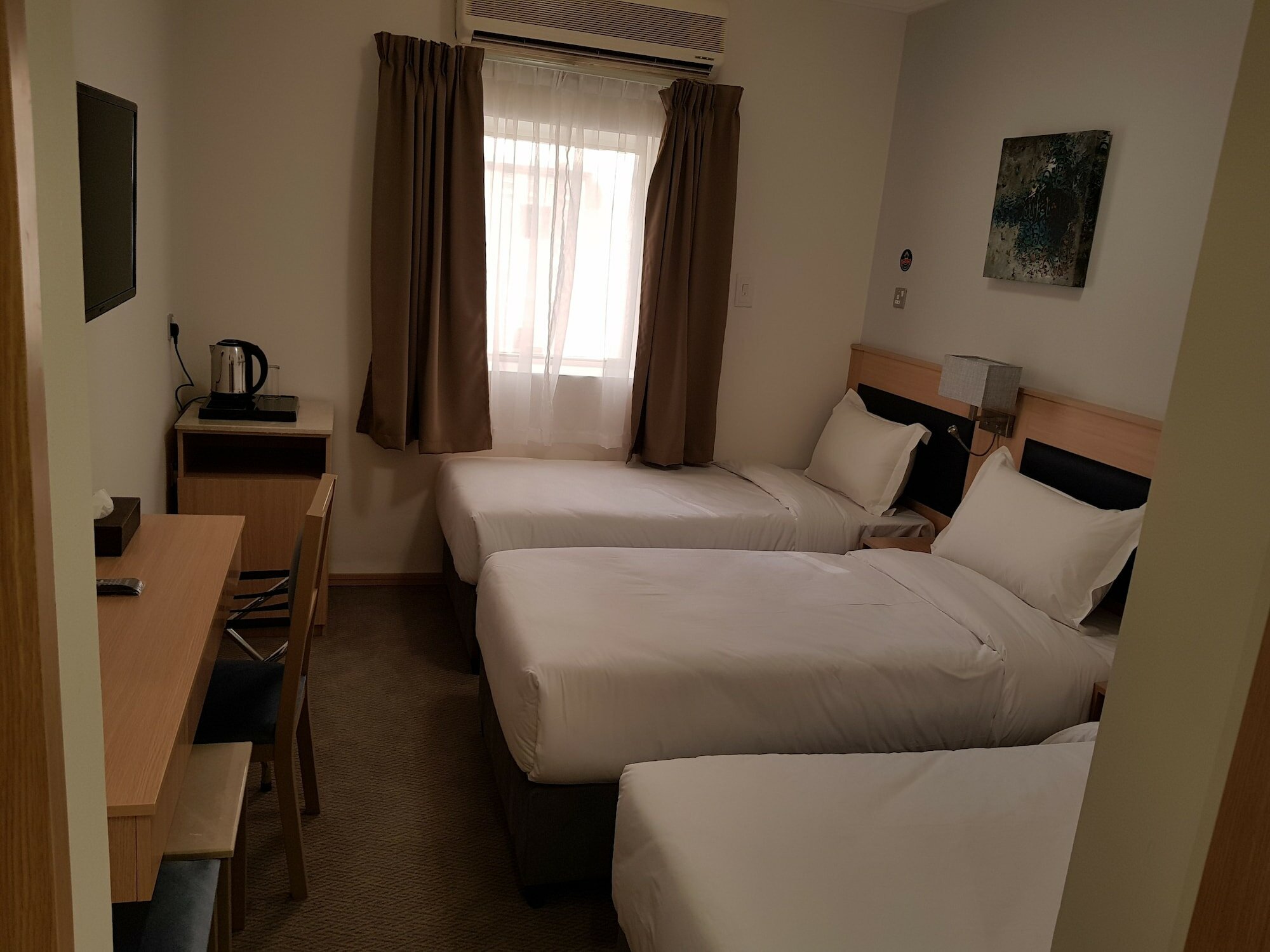 Фото отеля 2