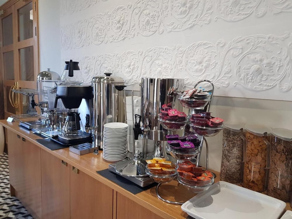 Фото Prince William Hotel