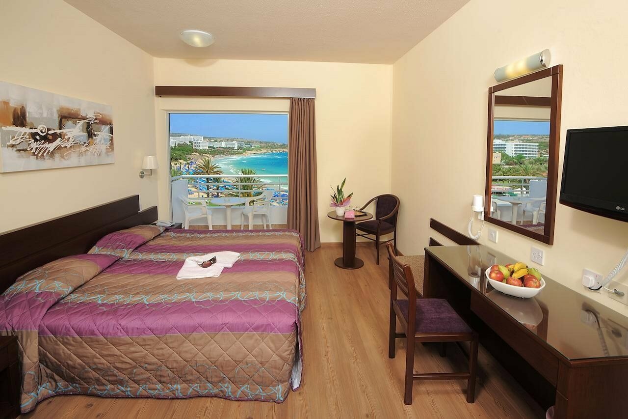 Фото Okeanos Beach Boutique Hotel