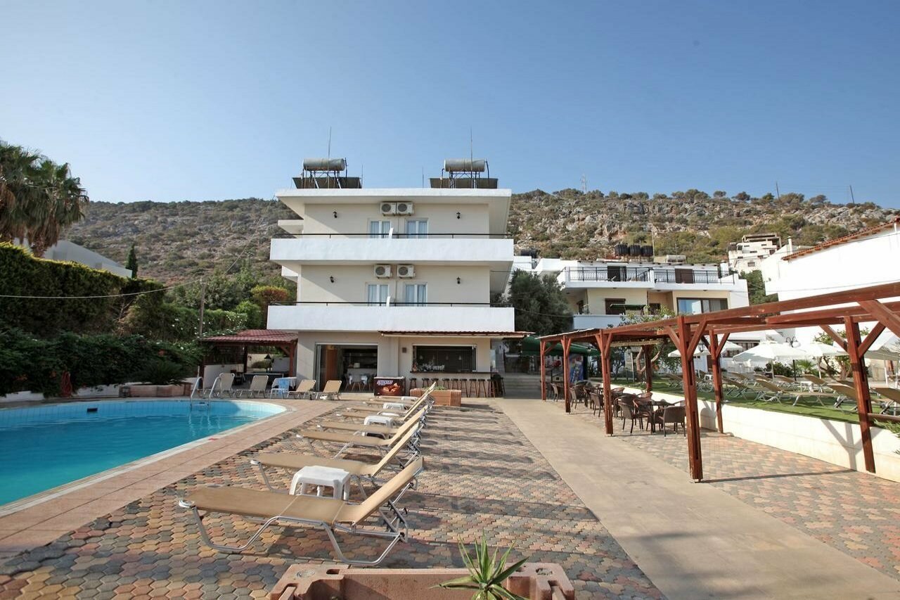 Фото Iraklis Studios & Apartments