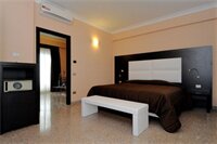Фото EH Suites Rome Airport