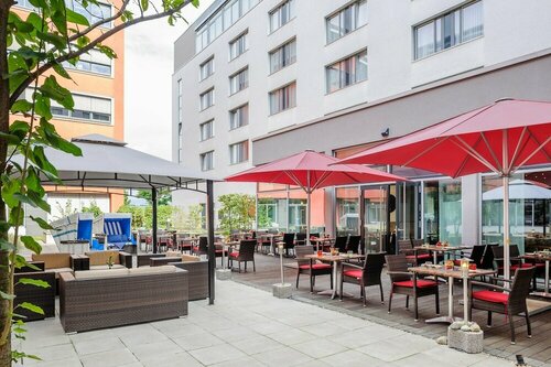 Внешний вид отеля Mercure Hotel Frankfurt Eschborn Helfmann Park в Эшборне, фото 3