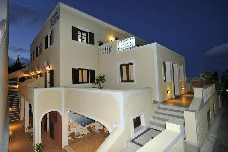 Гостиница Petros Villa в Фире