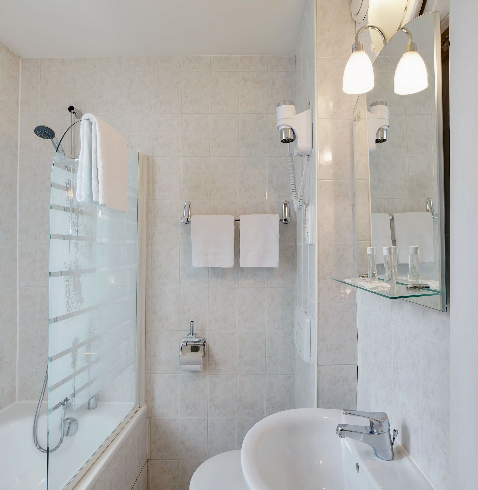 Фото Monsieur Helder