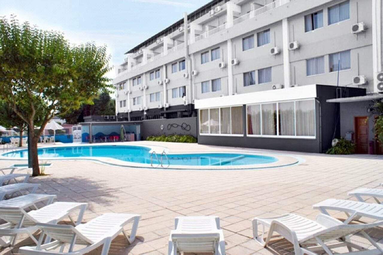 Фото отеля 1