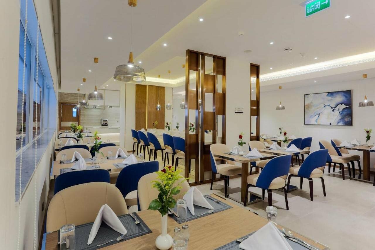 Фото Comfort Hotel Jeddah King Road