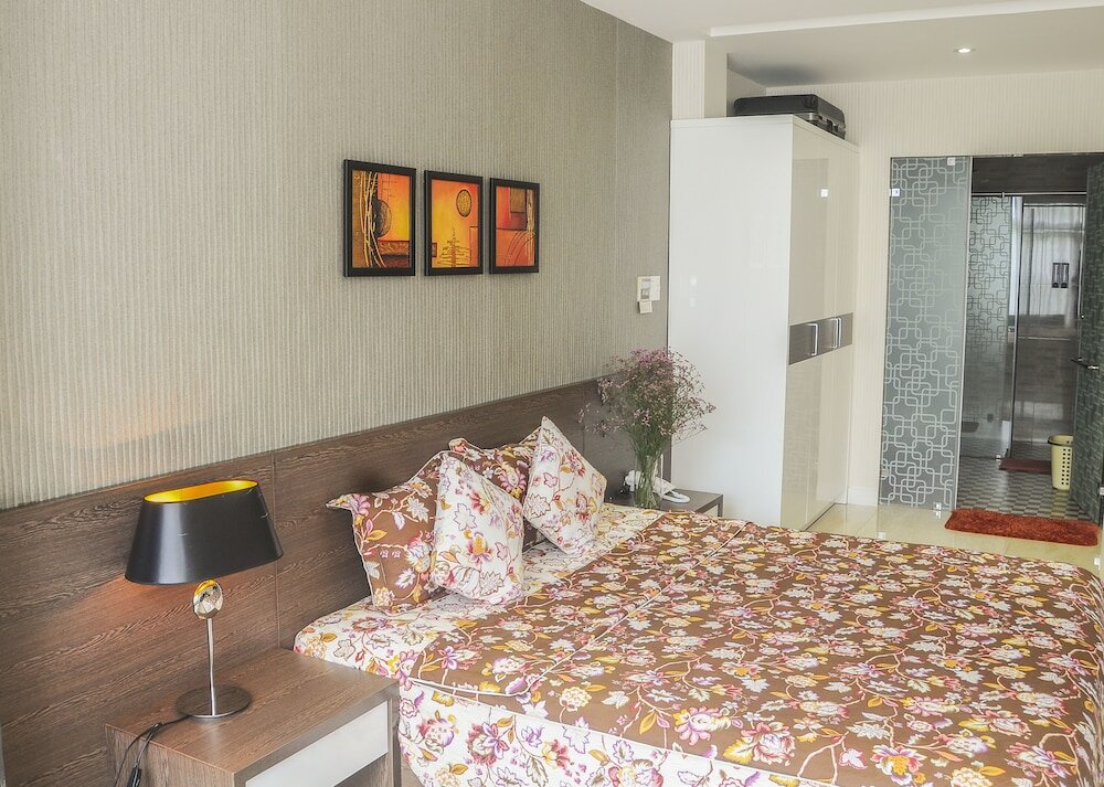 Фото Sunny Serviced Apartment