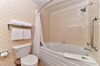 Фото Holiday Inn Express Southfield-Detroit, an Ihg Hotel