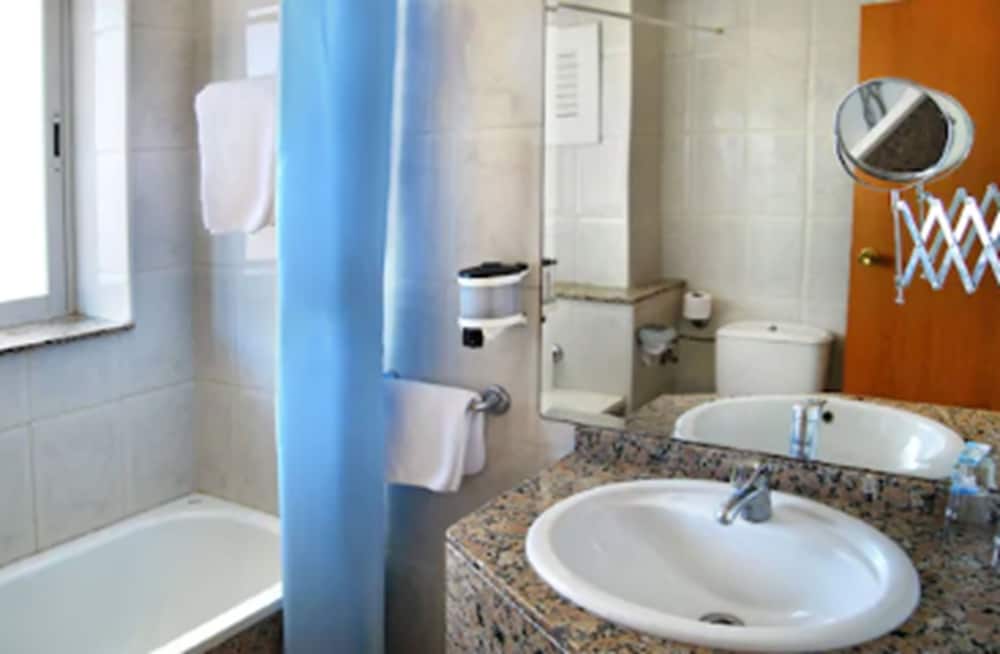 Фото Esplai Hotel